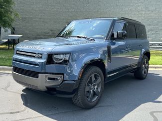Used 2024 Land Rover Defender 110 X-Dynamic SE AWD/4WD video 1