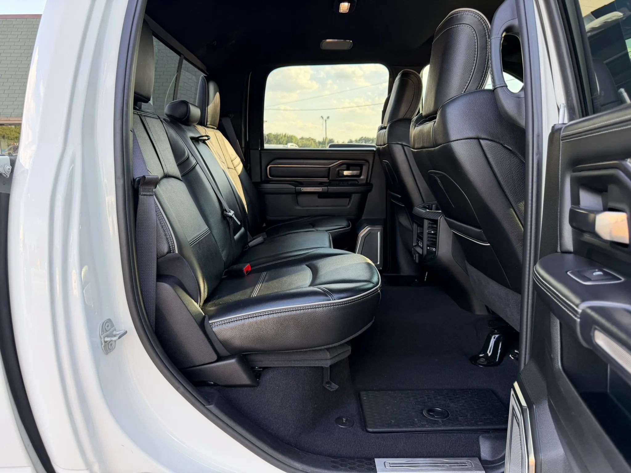 Used 2021 RAM 2500 Limited AWD/4WD image 26