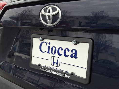 Used 2020 Toyota RAV4 XLE image 32