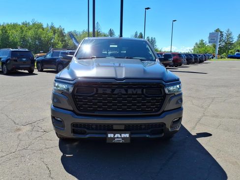 New 2026 RAM 1500 4x4 Crew Cab image 8