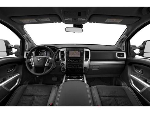Used 2019 Nissan Titan PRO-4X w/ Pro-4x Convenience Package AWD/4WD image 11