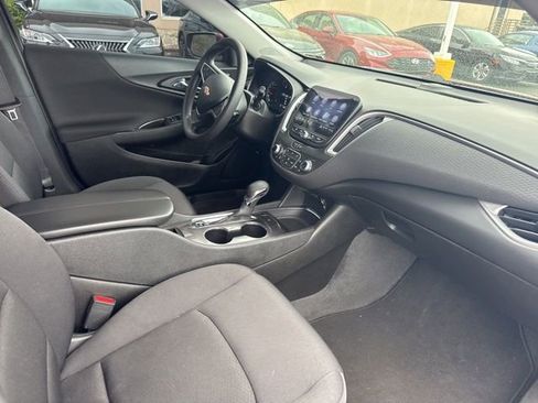 Used 2022 Chevrolet Malibu LT image 8