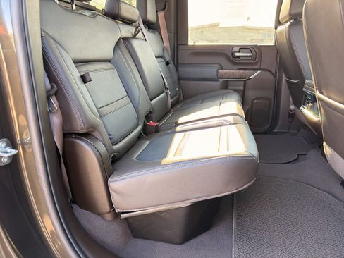 Used 2022 GMC Sierra 3500 Denali w/ Denali Ultimate Package AWD/4WD image 22