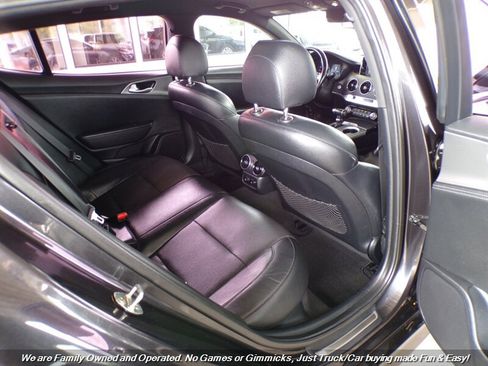 Used 2018 Kia Stinger GT RWD image 24