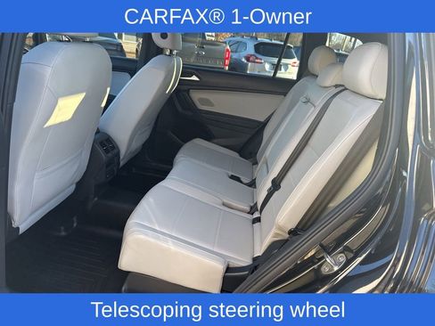Used 2021 Volkswagen Tiguan SE R-Line image 34