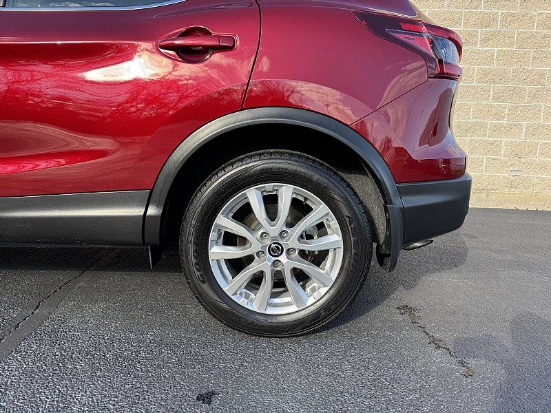 Used 2022 Nissan Rogue Sport SV AWD/4WD image 10