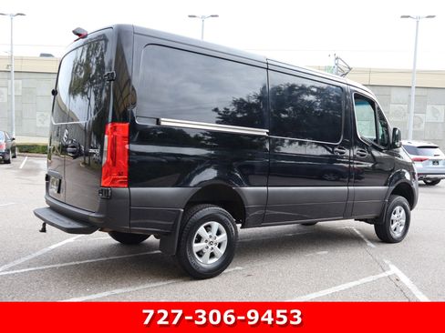 Used 2020 Mercedes-Benz Sprinter 2500 image 9