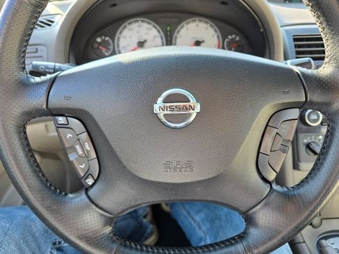 Used 2003 Nissan Maxima SE FWD image 16