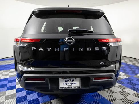 Used 2022 Nissan Pathfinder SV FWD image 6