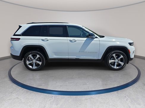 New 2025 Jeep Grand Cherokee Limited AWD/4WD image 4