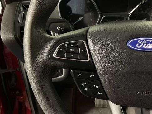 Used 2018 Ford Escape SE w/ SE Sync 3 Package AWD/4WD image 25
