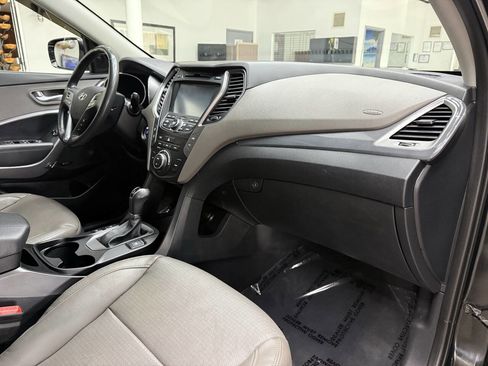 Used 2016 Hyundai Santa Fe Sport 2.0T w/ Option Group 05 AWD/4WD image 18
