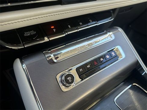 New 2025 Lincoln Aviator 2WD image 20