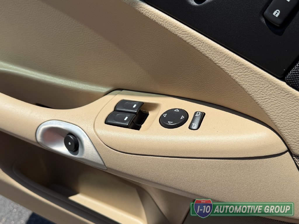 Used 2008 Chevrolet Corvette Convertible w/ Preferred Equipment Group RWD image 16