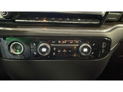 Used 2023 Chevrolet Silverado 1500 LT image 13