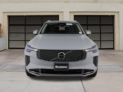 New 2026 Volvo XC90 B5 Core AWD/4WD image 2