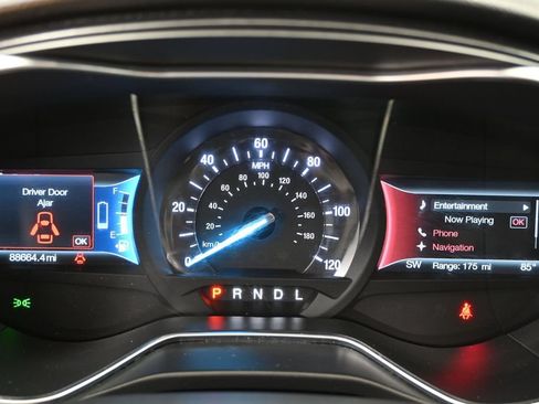 Used 2018 Ford Fusion Energi Titanium FWD image 16