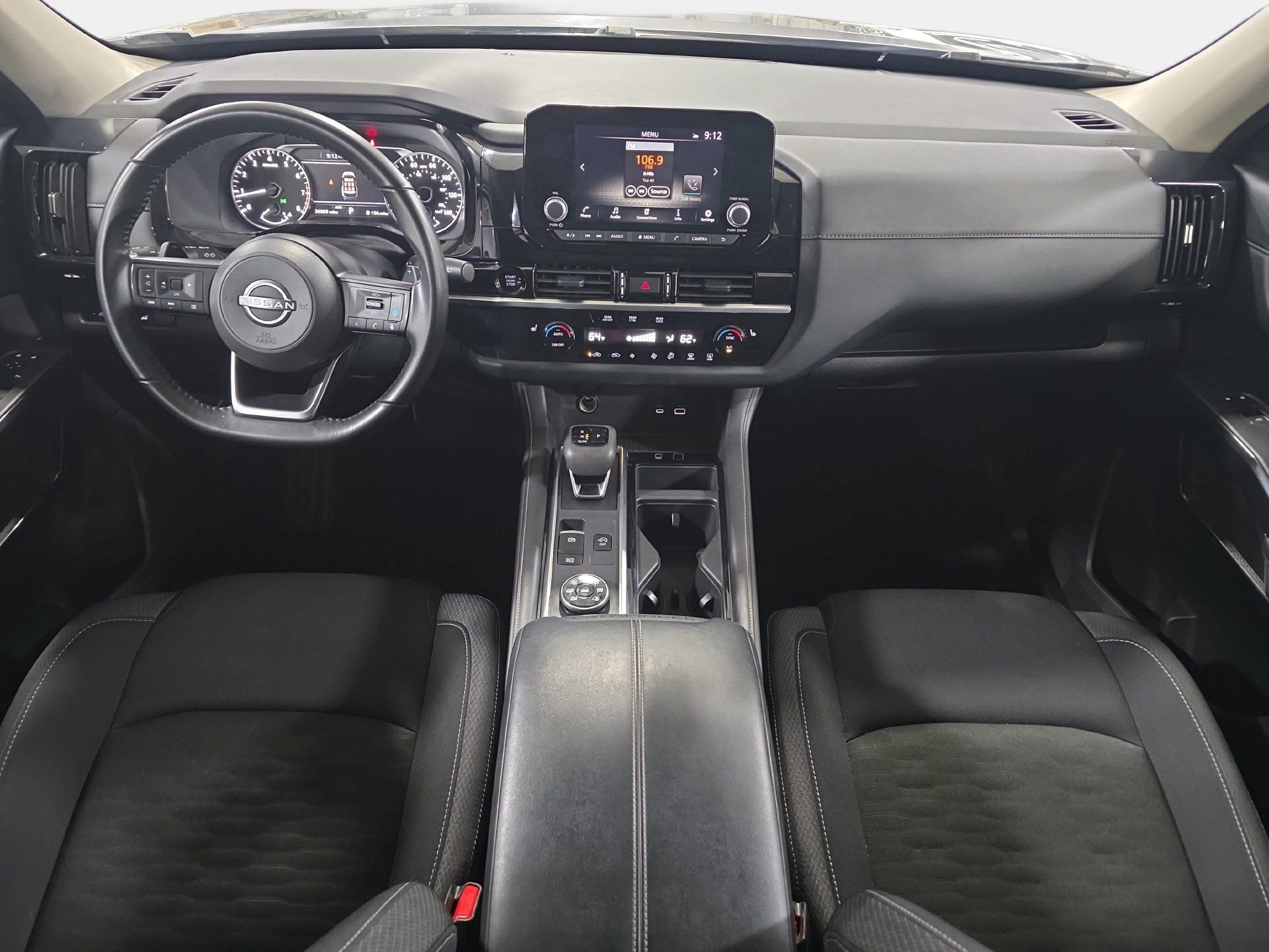 Used 2025 Nissan Pathfinder SV AWD/4WD image 9