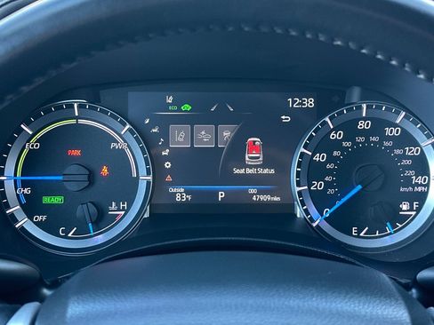 Used 2023 Toyota Highlander LE image 25