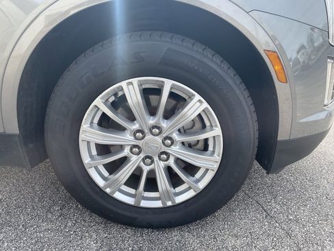 Used 2019 Cadillac XT5 Base image 36