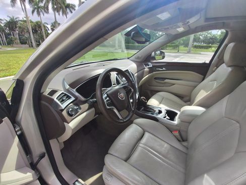 Used 2013 Cadillac SRX Luxury FWD image 12