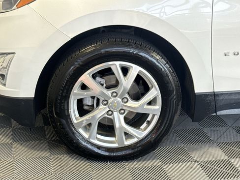 Used 2018 Chevrolet Equinox Premier FWD image 12