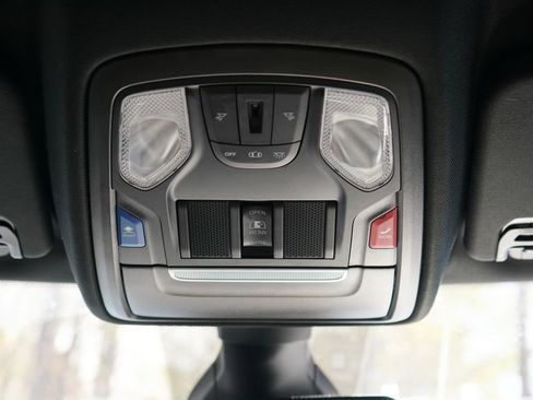 Used 2022 RAM 1500 Big Horn AWD/4WD image 29