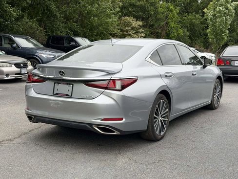 Used 2022 Lexus ES 350 w/ Premium Package FWD image 2
