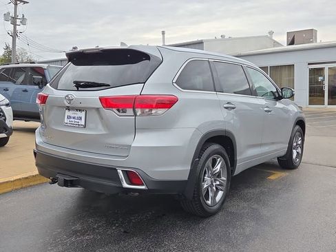 Used 2019 Toyota Highlander Limited Platinum AWD/4WD image 15