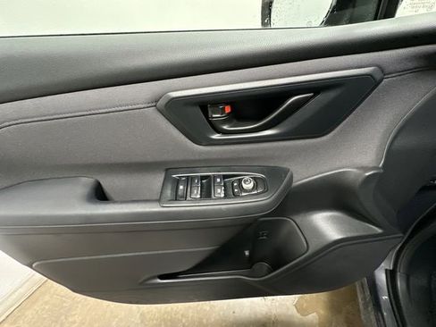 Certified 2025 Subaru Forester Premium image 18