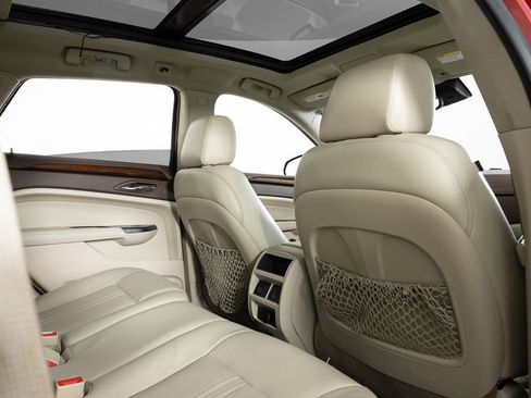 Used 2013 Cadillac SRX Luxury w/ Driver Awareness Package image 22