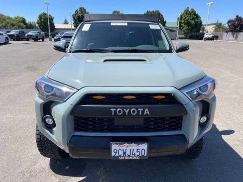Used 2023 Toyota 4Runner TRD Off-Road Premium w/ Moonroof Package AWD/4WD image 2