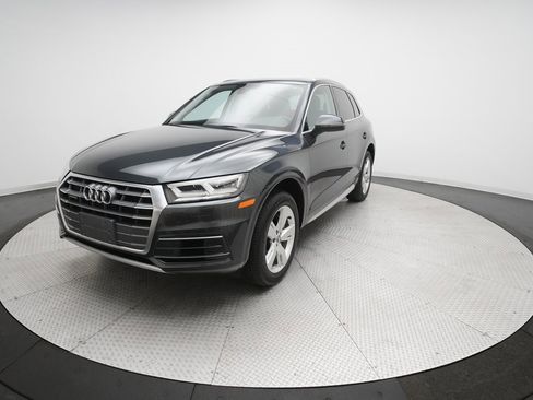 Used 2018 Audi Q5 2.0T Premium Plus w/ Premium Plus Package image 2