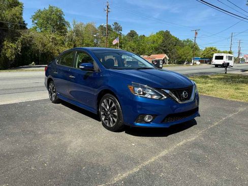 Used 2017 Nissan Sentra SR image 3
