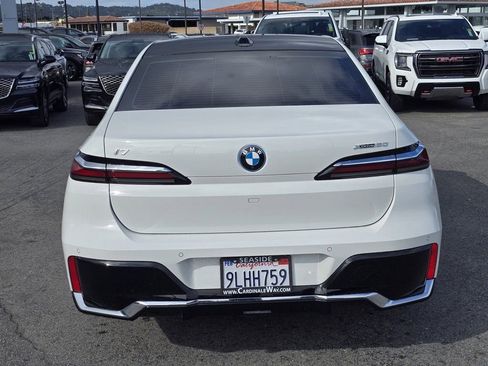 Used 2024 BMW i7 xDrive60 image 33