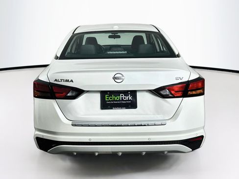 Used 2023 Nissan Altima 2.5 SV FWD image 7