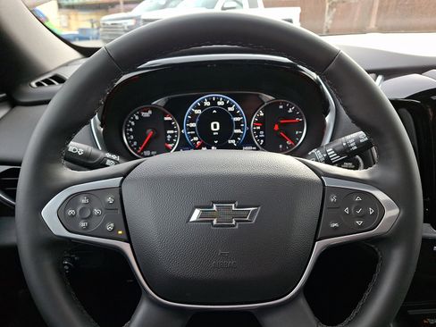 Certified 2023 Chevrolet Traverse Premier w/ Redline Edition image 21