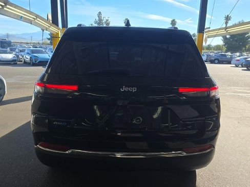 Used 2023 Jeep Grand Cherokee 4WD 4xe w/ Luxury Tech Group II image 5