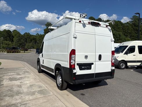 Used 2023 RAM ProMaster 2500 w/ Driver Convenience Group image 6