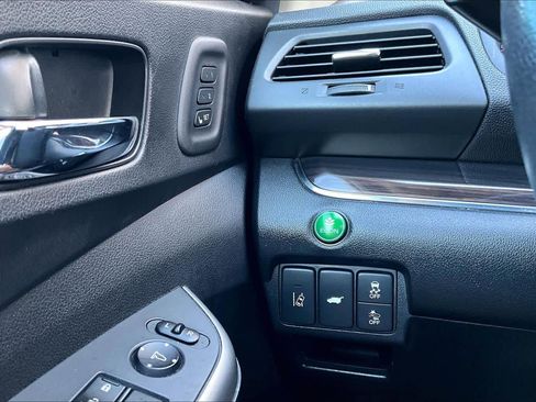 Used 2016 Honda CR-V Touring image 33