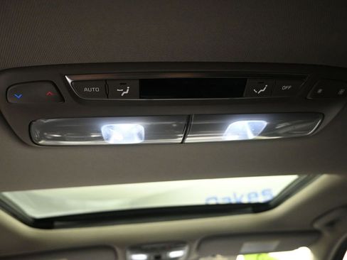 Certified 2022 Kia Telluride S image 33