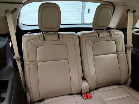 Used 2020 Lincoln Aviator Reserve w/ Equipment Group 202A AWD/4WD image 22