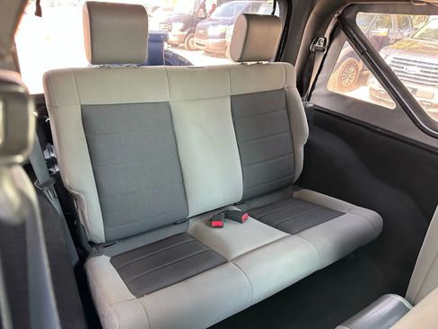 Used 2010 Jeep Wrangler Rubicon w/ Dual Top Group image 20