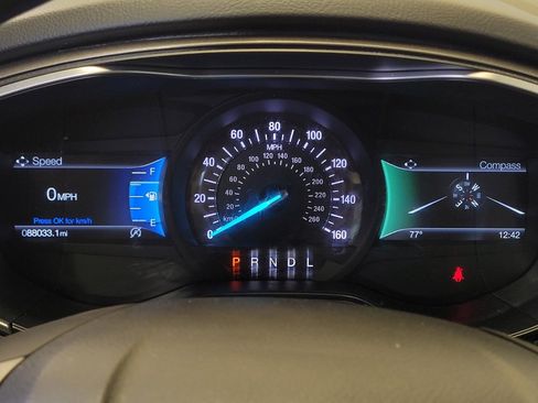 Used 2020 Ford Fusion SE FWD image 23