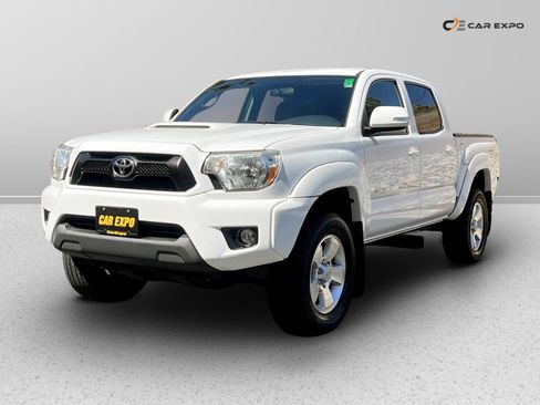 Used 2015 Toyota Tacoma PreRunner image 4