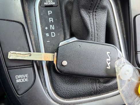 Used 2022 Kia Soul LX w/ Technology Package FWD image 14