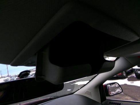 Used 2013 Ford Edge Limited image 31