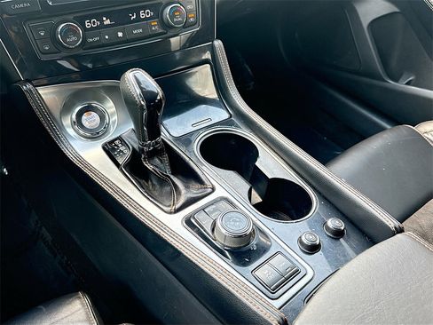 Used 2022 Nissan Maxima SR w/ Sport Mat Group image 17
