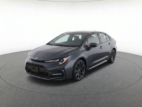 Used 2026 Toyota Corolla SE w/ SE Package FWD image 2