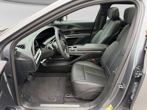 Used 2023 Cadillac Lyriq AWD image 12